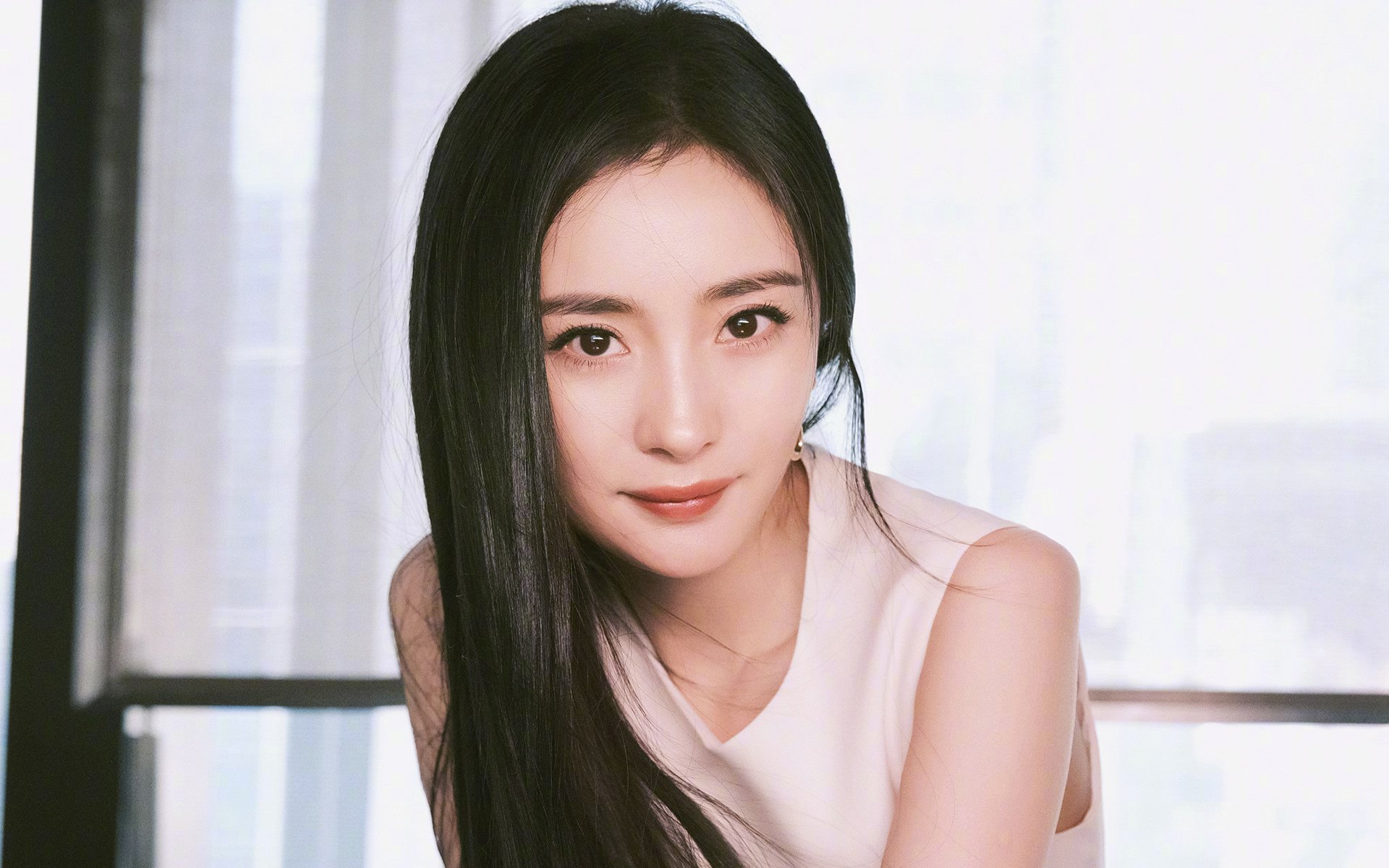 女足比赛意外事件频发，球员团结应对，女足比赛情况