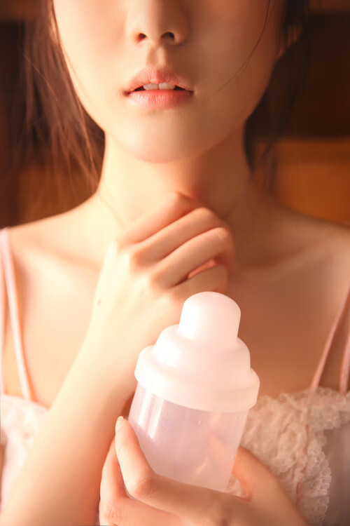 朱婷鼓励队友突破自我迎接挑战，朱婷带队出发